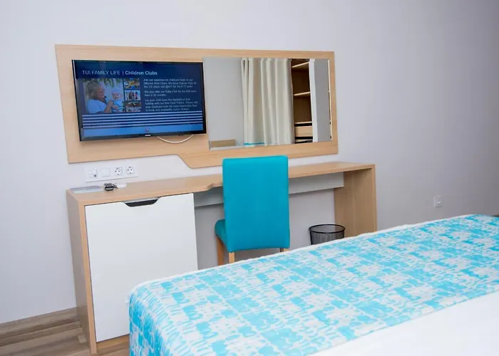 Nevis & Aqua Park Здравен курорт