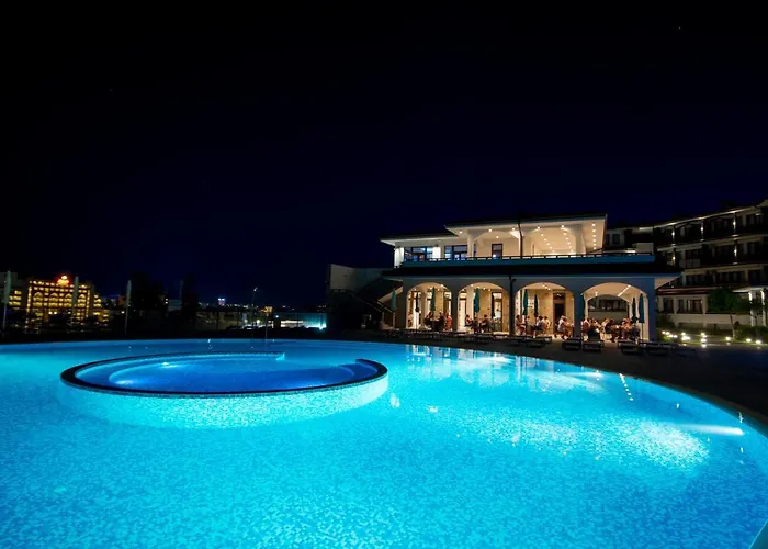 Здравен курорт Nevis & Aqua Park Слънчев бряг