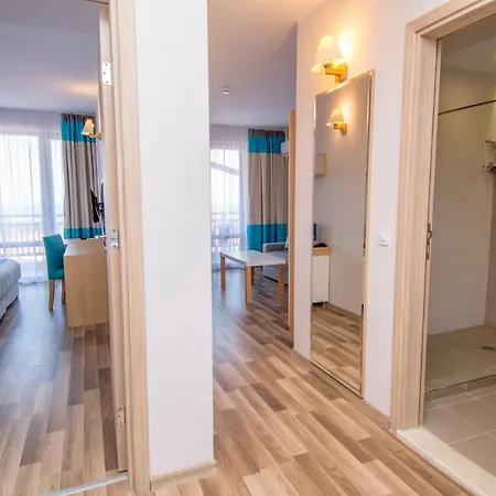 Nevis & Aqua Park Słoneczny Brzeg