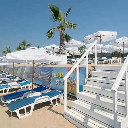 Nevis & Aqua Park Słoneczny Brzeg