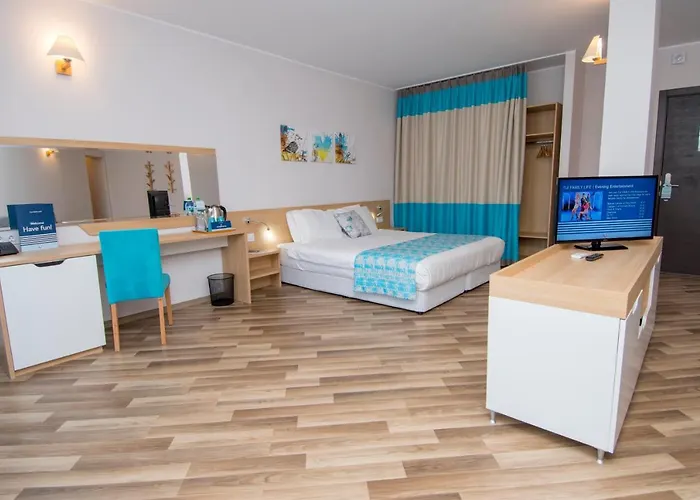 Feriested Nevis & Aqua Park 4*