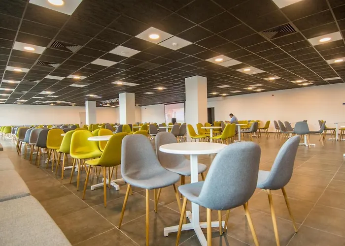 Nevis & Aqua Park Feriested Sunny Beach