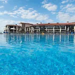 Nevis & Aqua Park