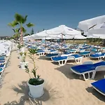 Nevis & Aqua Park