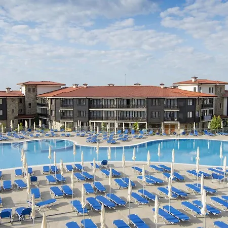 Nevis & Aqua Park Üdülőközpont