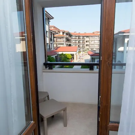 Nevis & Aqua Park Resort Slantschew brjag