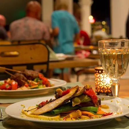 Nevis & Aqua Park 4* Napospart