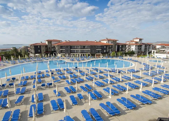 Nevis & Aqua Park 4* Солнечный берег