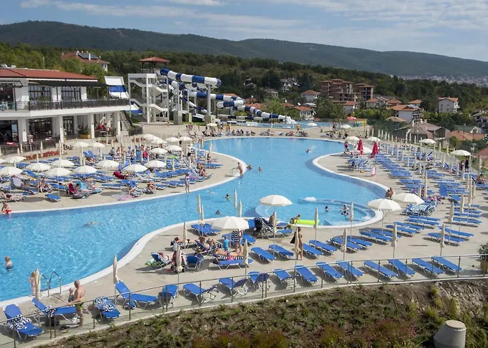 Ośrodek wypoczynkowy Nevis & Aqua Park 4*