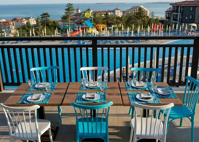 Nevis & Aqua Park 4* Słoneczny Brzeg