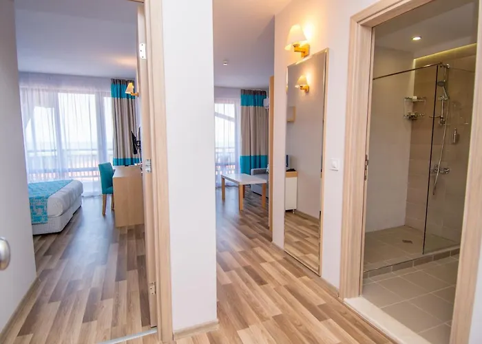 Nevis & Aqua Park Słoneczny Brzeg