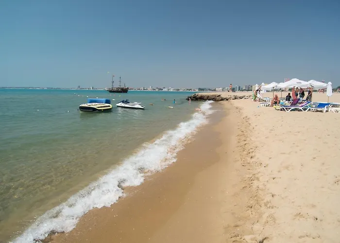 Nevis & Aqua Park 4* Słoneczny Brzeg