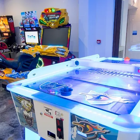 Nevis & Aqua Park 4* Σάνι Μπιτς